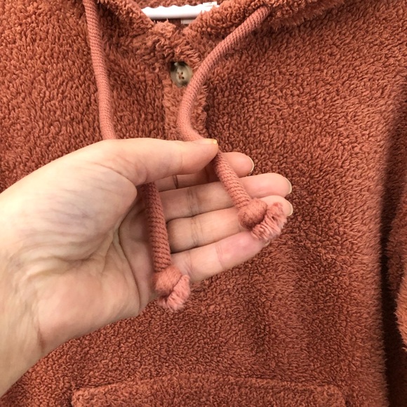 Maurices women’s sherpa hoodie - Picture 5 of 14